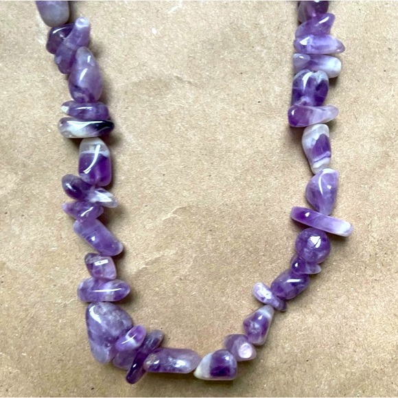 Unique Jewel Tone Bracelet plus Necklace & Earrings - Picture 5 of 7